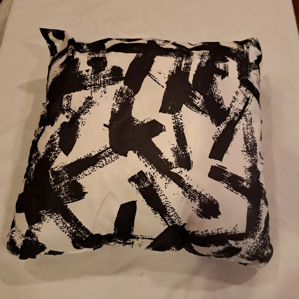 IKEA Black and White Throw Pillows (Set of 4) 16